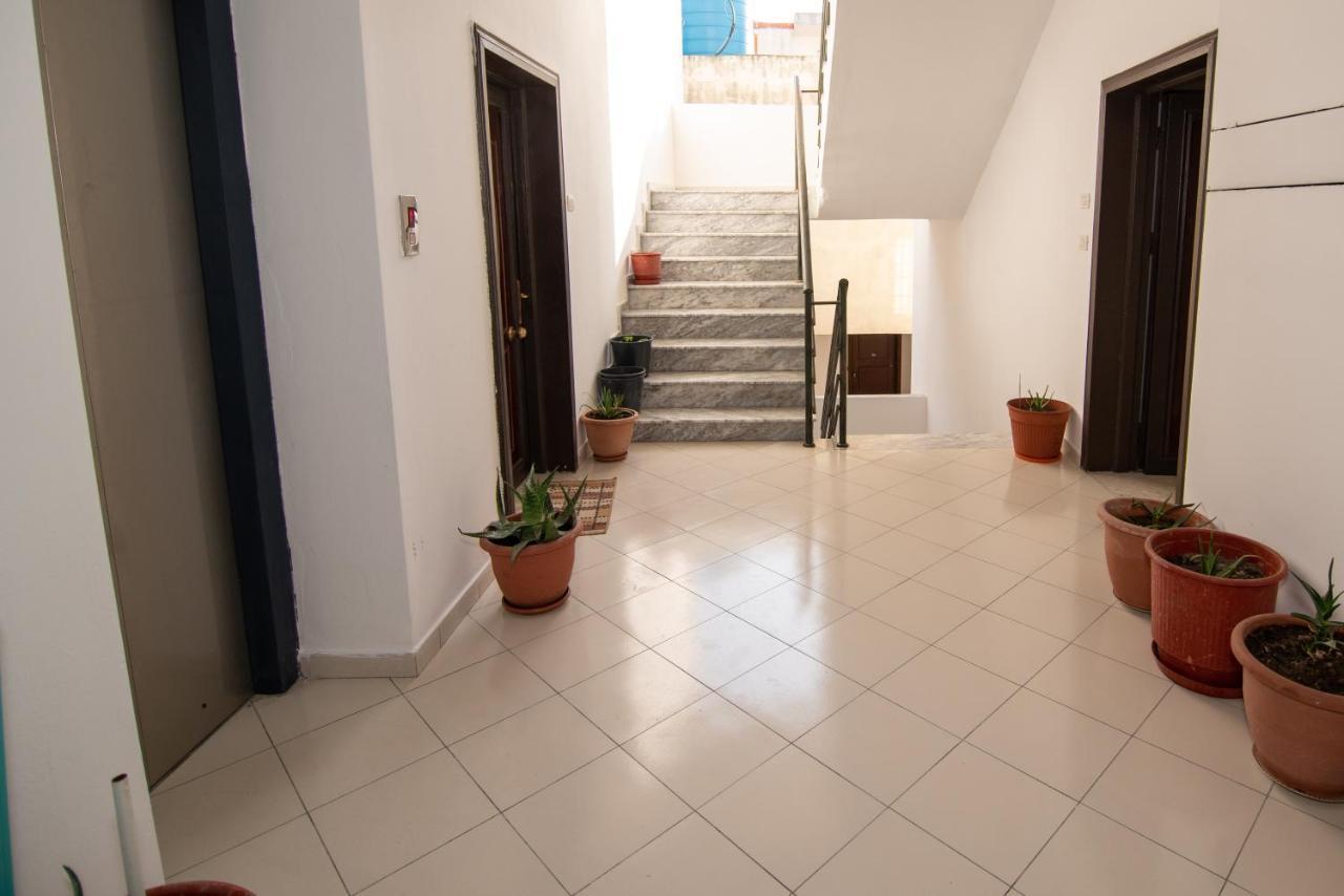 Ami Apartament Vlorë Buitenkant foto