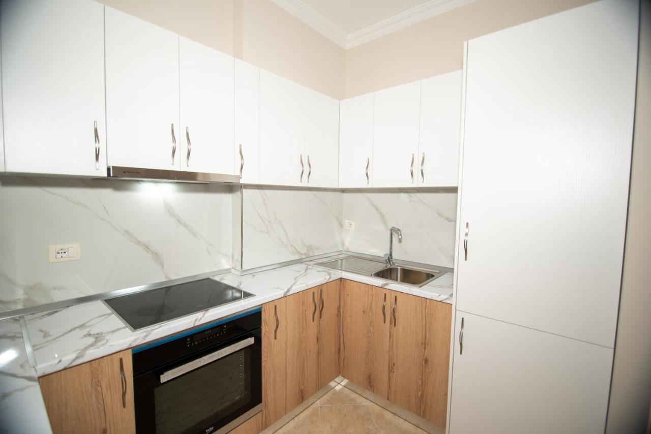 Ami Apartament Vlorë Buitenkant foto