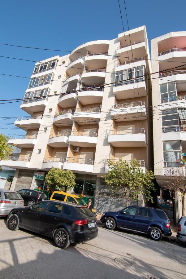 Ami Apartament Vlorë Buitenkant foto