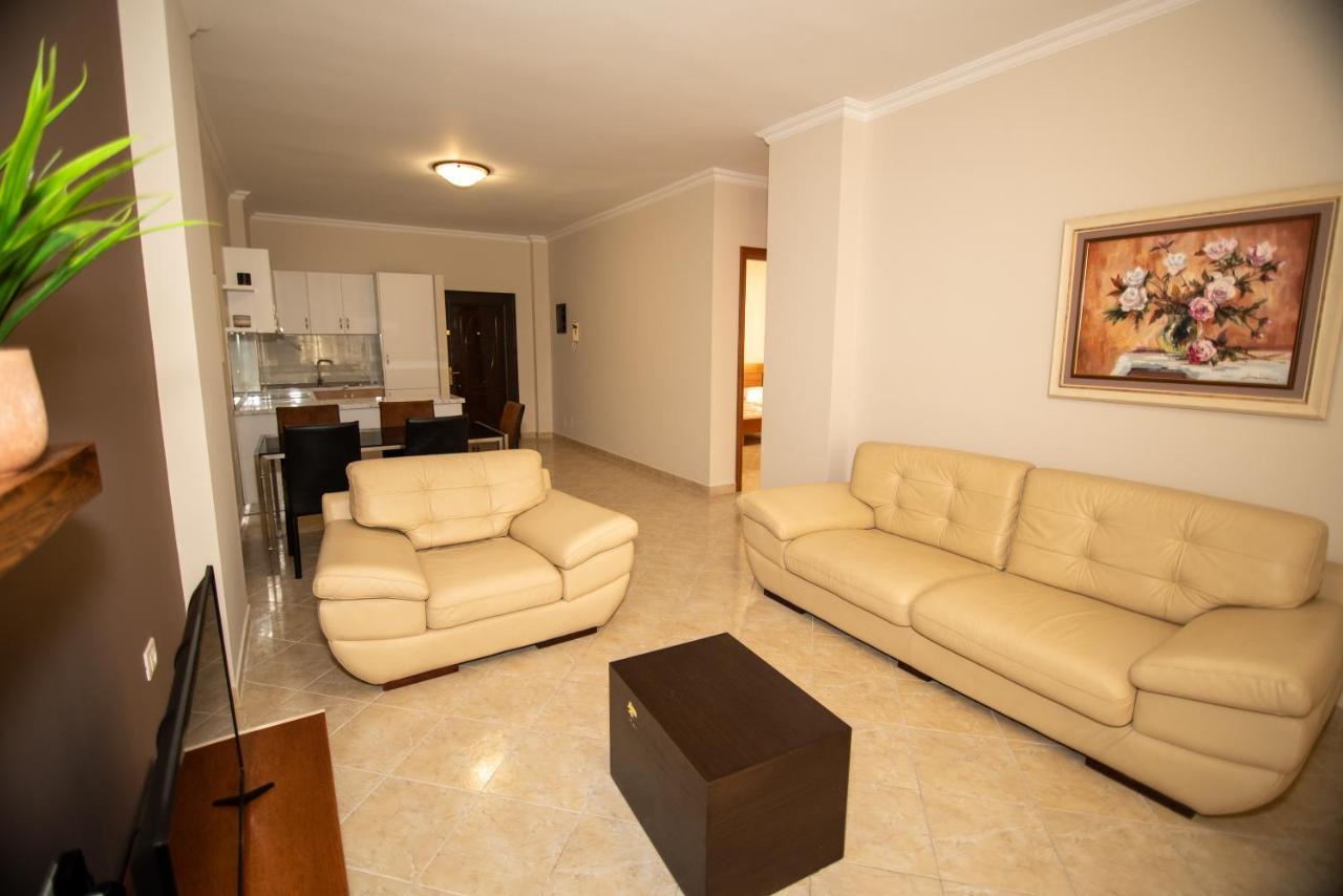 Ami Apartament Vlorë Buitenkant foto