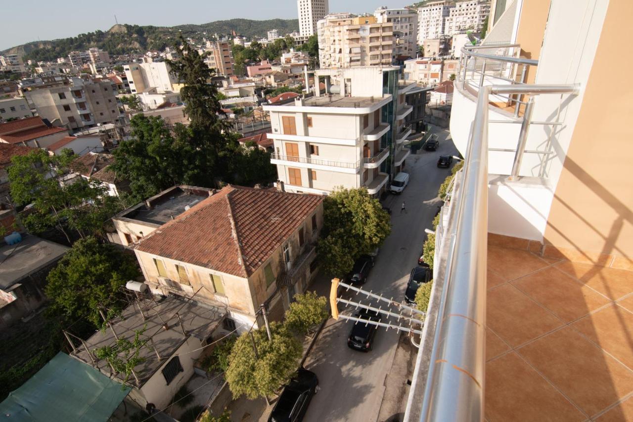 Ami Apartament Vlorë Buitenkant foto