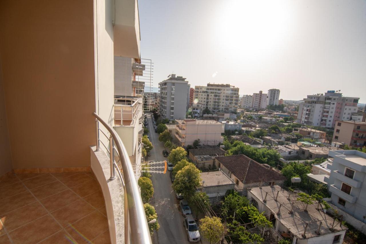Ami Apartament Vlorë Buitenkant foto