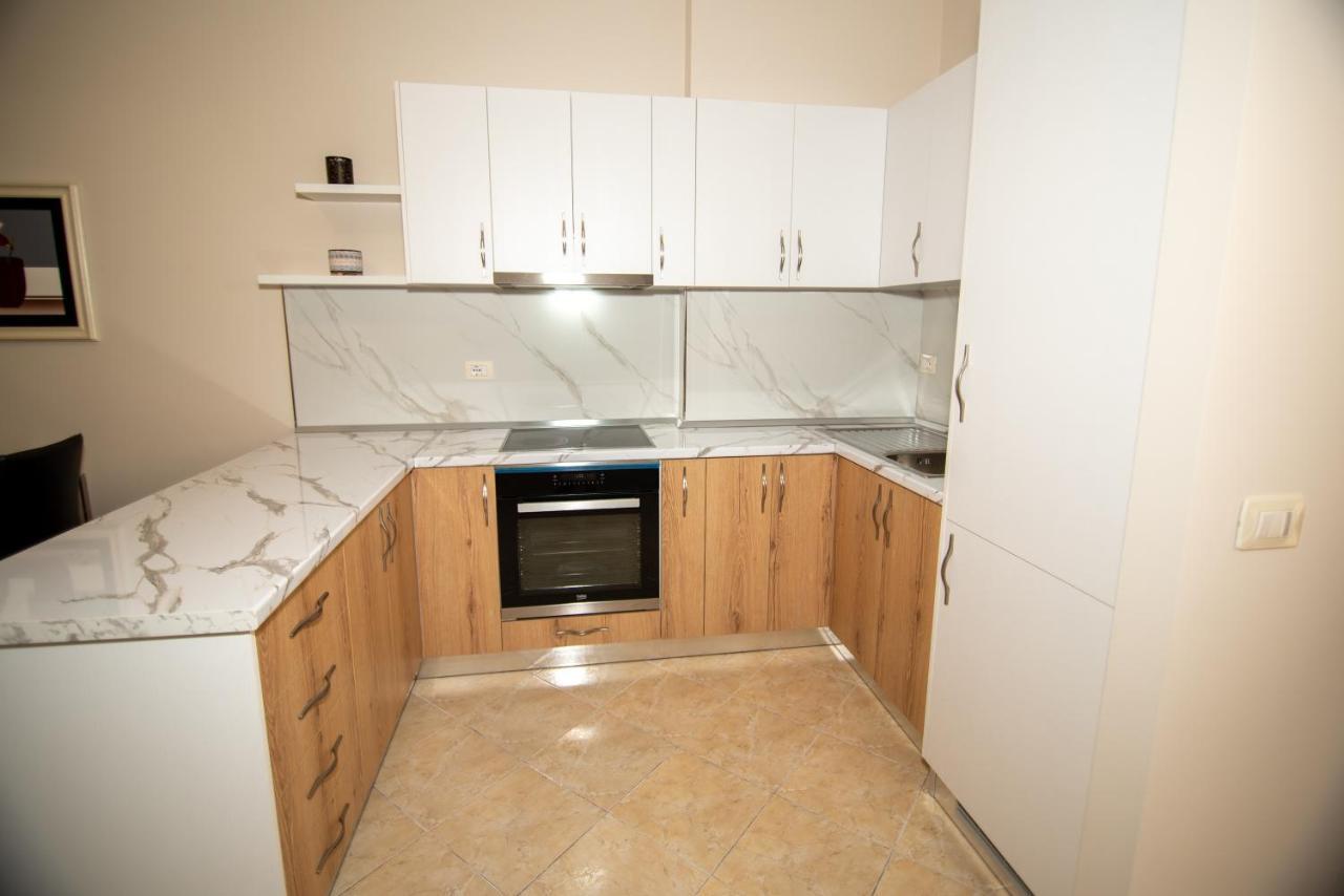 Ami Apartament Vlorë Buitenkant foto
